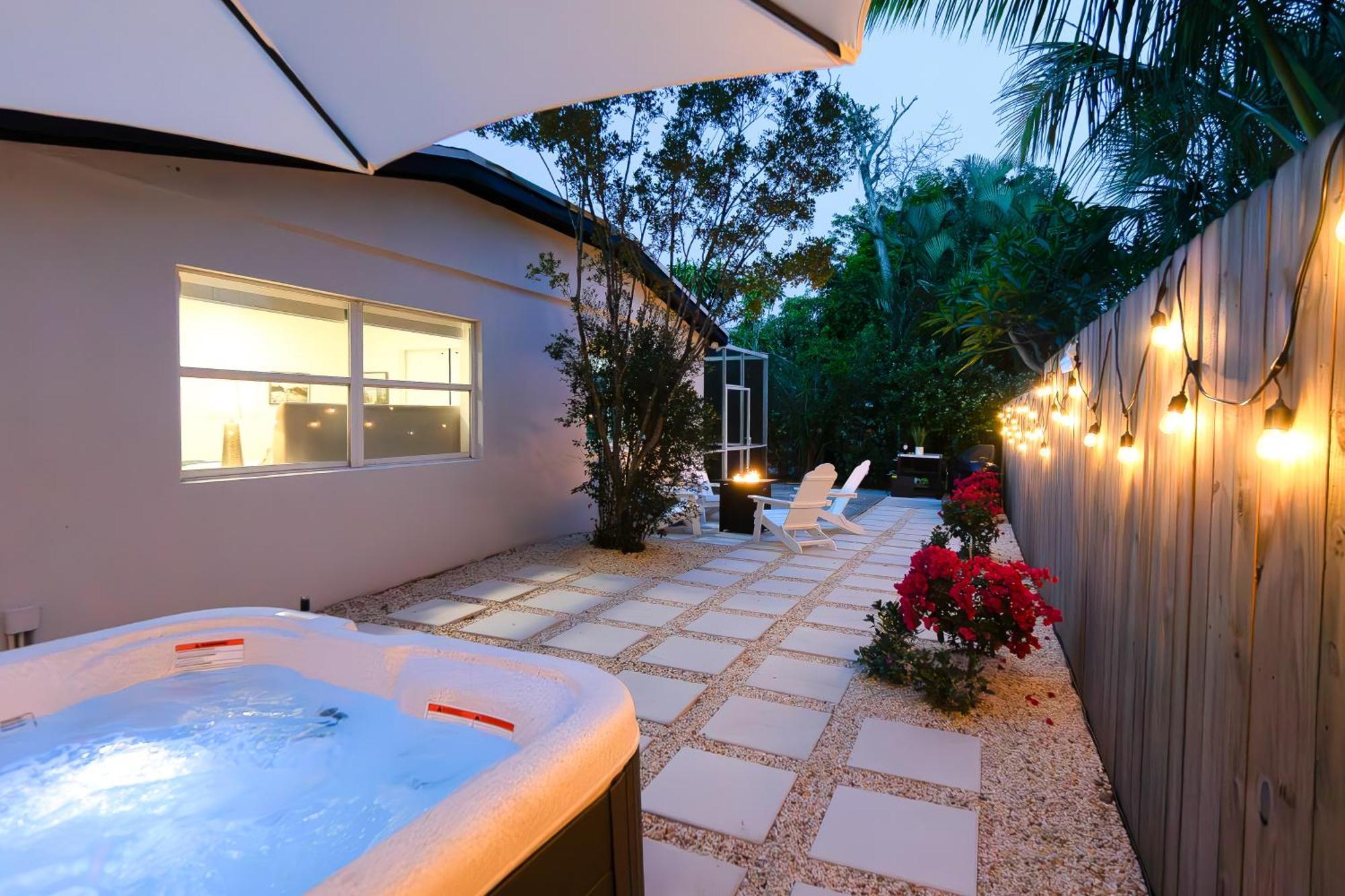 West Palm Beach Elegant 5Br With Hot Tub And Fire Pit Near Beach ภายนอก รูปภาพ